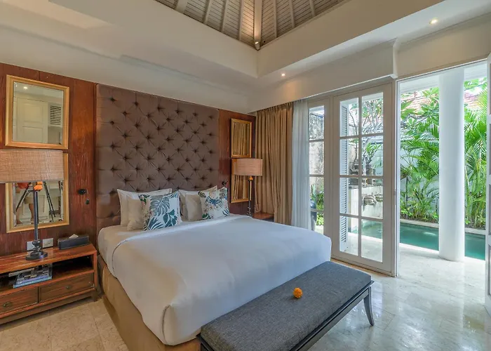 Mosan House: Art-filled Gem Near & Square Seminyak (Bali)