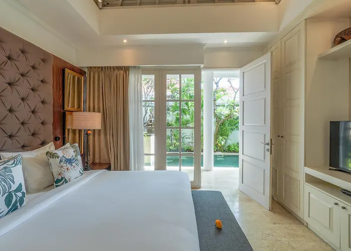 Mosan House: Art-filled Gem Near & Square Seminyak (Bali)