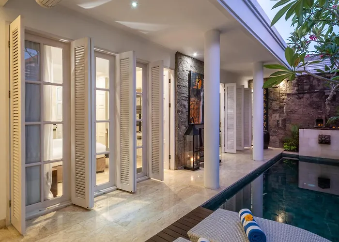 Mosan House: Art-filled Gem Near & Square Villa Seminyak (Bali)